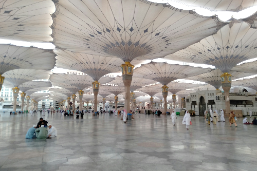 9 Nights 4 Star Umrah Package 2025